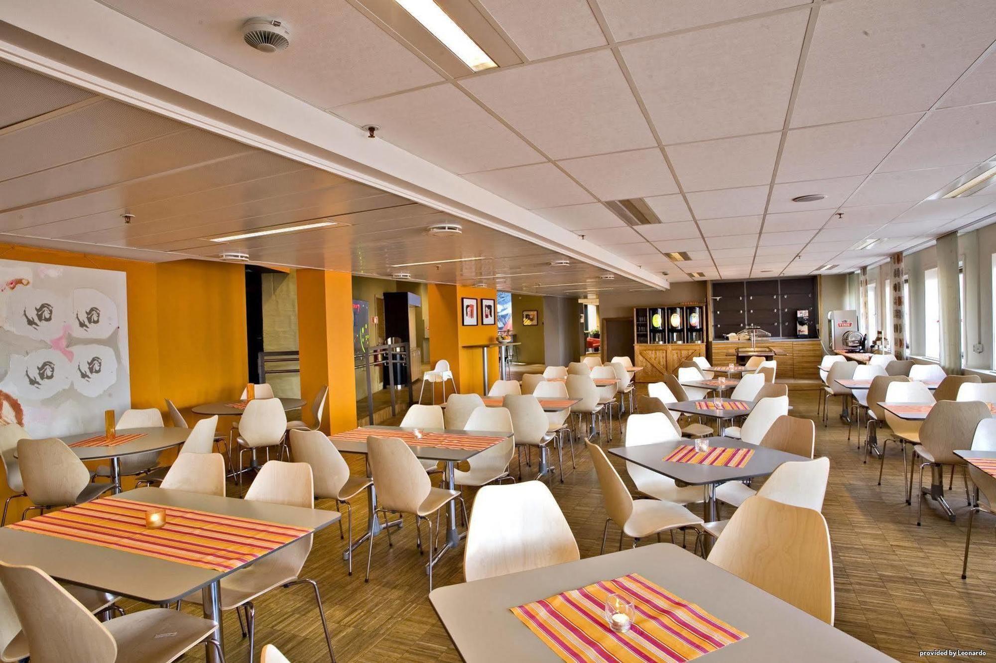 Nova Hotell Kurs & Konferanse 特隆赫姆 餐厅 照片